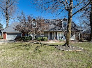 2292 N Blue Mesa Dr, Fayetteville, AR 72703