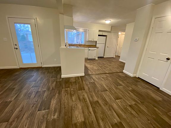 4th image of 6208 Silver Lake Trl
