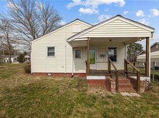 334 E Parker St, Graham, NC 27253