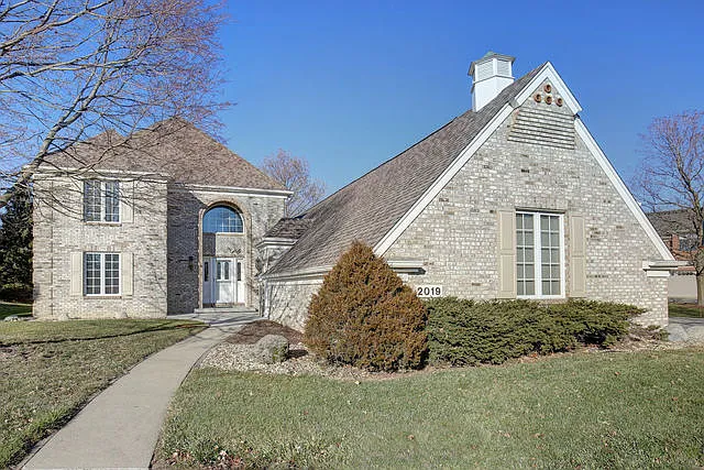 2019 Bentbrook Dr photo 1