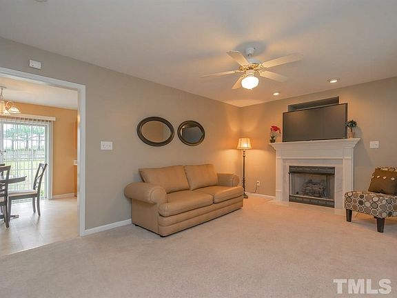 3rd image of 140 Cedarhurst Ln