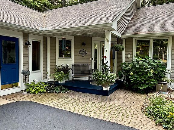 5th image of 4373 Audubon Dr