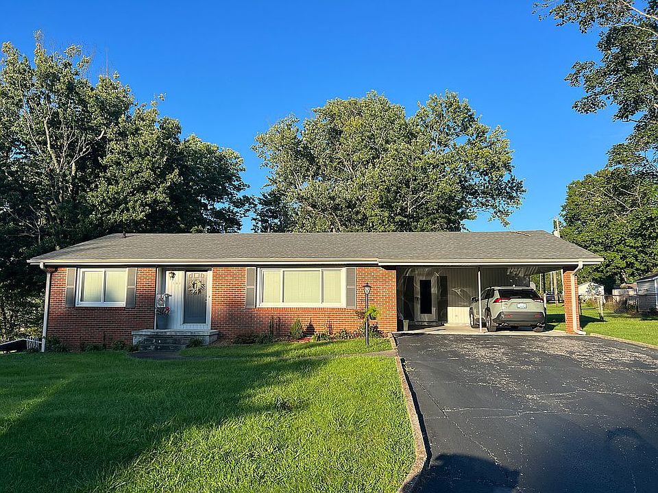 1st image of 102 Dogwood Ave