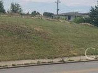 38 Clinton Springs Ave, Cincinnati, OH 45217