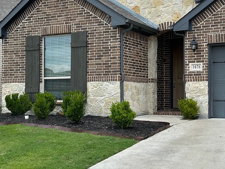 1676 Stowers Trl — Photo 2