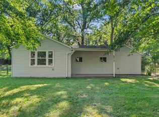 5513 Hardy Ave, Raytown, MO 64133
