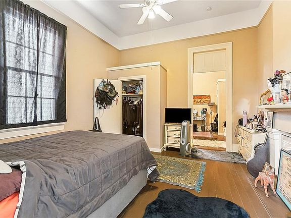 5th image of 2506-08 Saint Thomas St