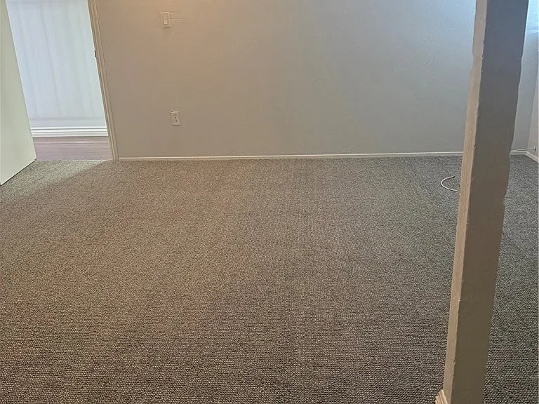 17323 Grayland Ave — Photo 45