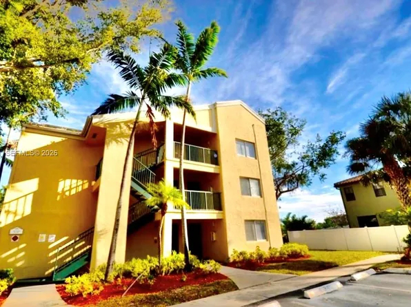 5654 Rock Island Rd APT 214, Tamarac, FL 33319