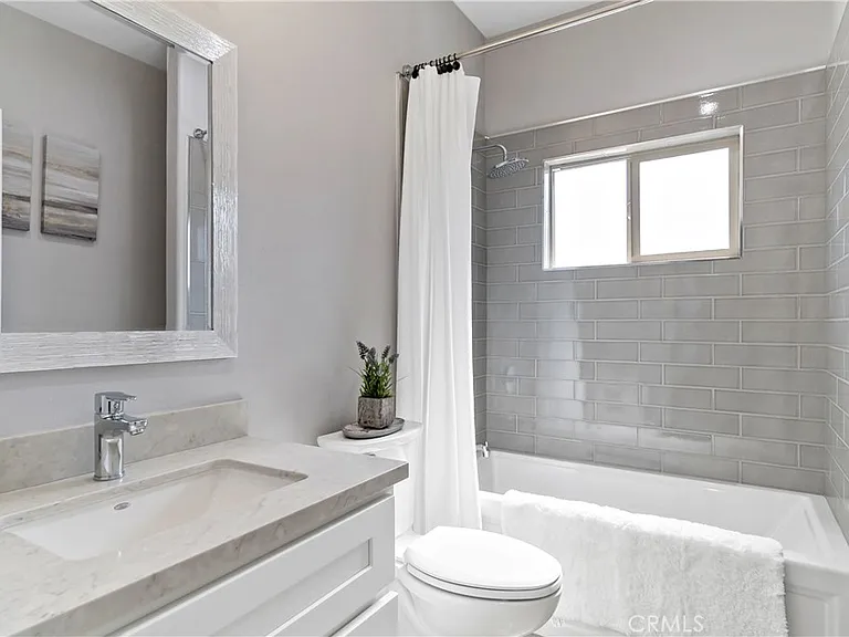 14102 Edwards — Photo 26