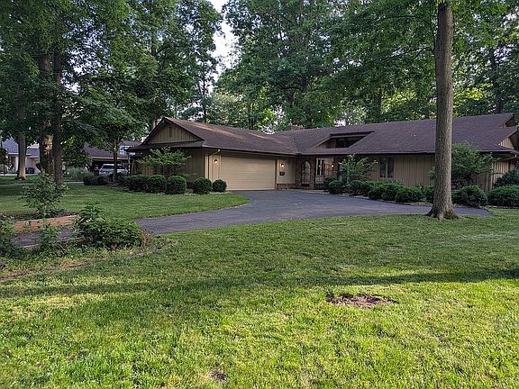 3rd image of 2114 Ragan Woods Dr