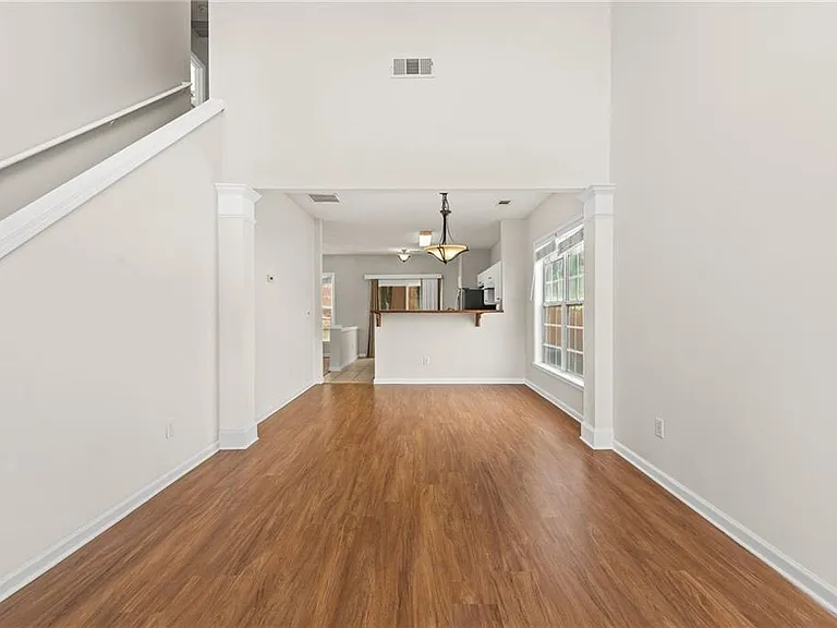2704 Regent Walk Dr — Photo 6