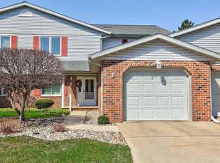 6 Wilshire Dr, Frankenmuth, MI 48734
