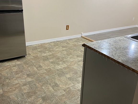 5th image of 298 William Ave
