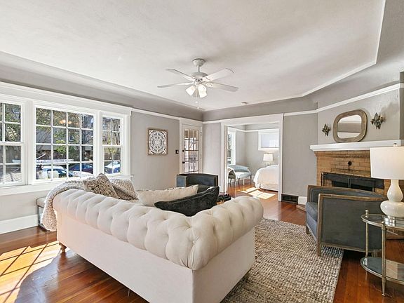 5th image of 102 Poplar Ave