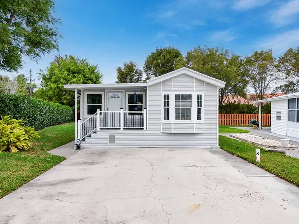 1001 Crystal Lake Dr #1001, Naples, FL 34120
