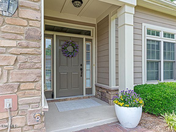 5th image of 140 Shadow Creek Court