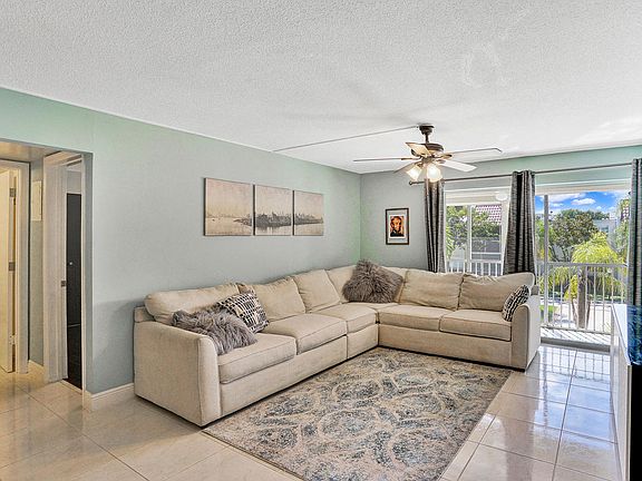 2nd image of 1428 SE 4th Ave APT 217B