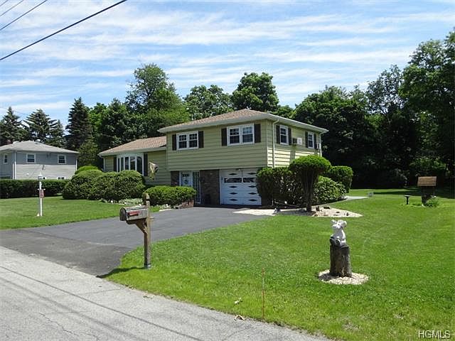1st image of 33 Park Hill Dr