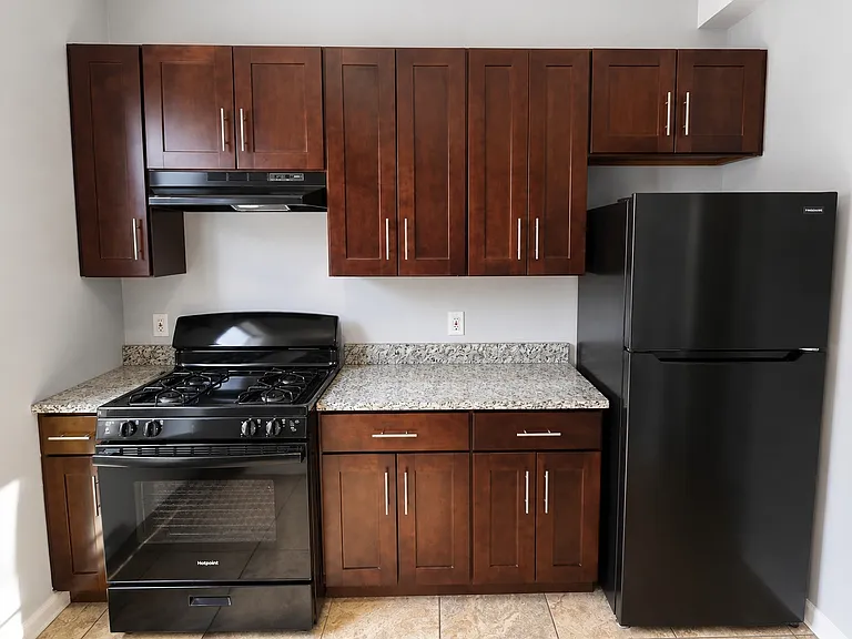 74 Lenox Ave — Photo 2