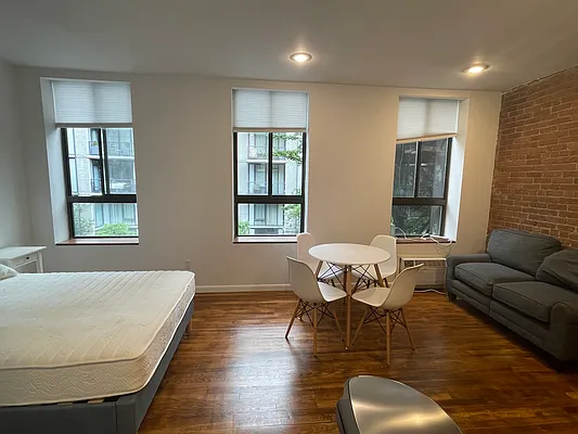 Rented by Corcoran | media 10