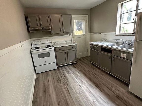 5th image of 404 Maryland Ave