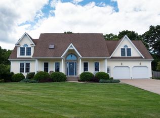 8 Rachael Ter, Westfield, MA 01085