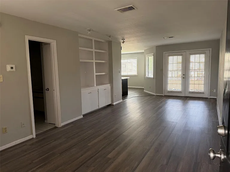 6107 Snug Harbor Blvd #L11 — Photo 6