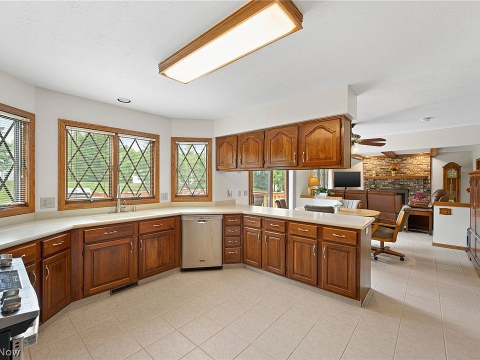 7533 Lakedge Ct, Hudson, OH 44236 | Zillow