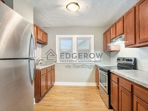 3rd image of 666 Myrtle St NW #2