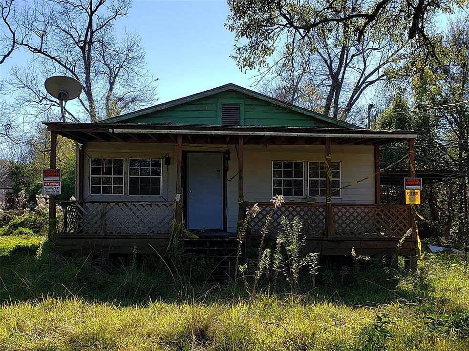 1st image of 903 Hart Ave
