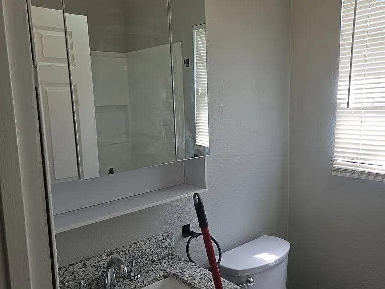 408 A Ln — Photo 20