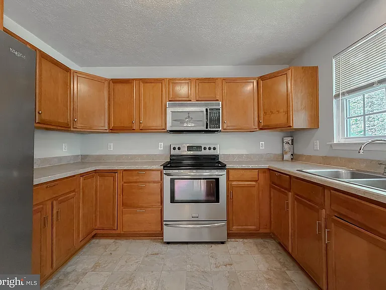 46231 Sylvan Ct — Photo 15