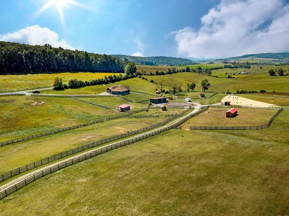 747 New Providence Rd, Raphine, VA 24472