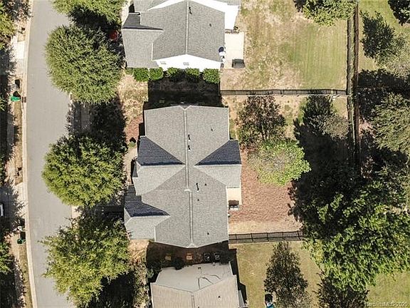 3rd image of 10143 Barrands Ln #167