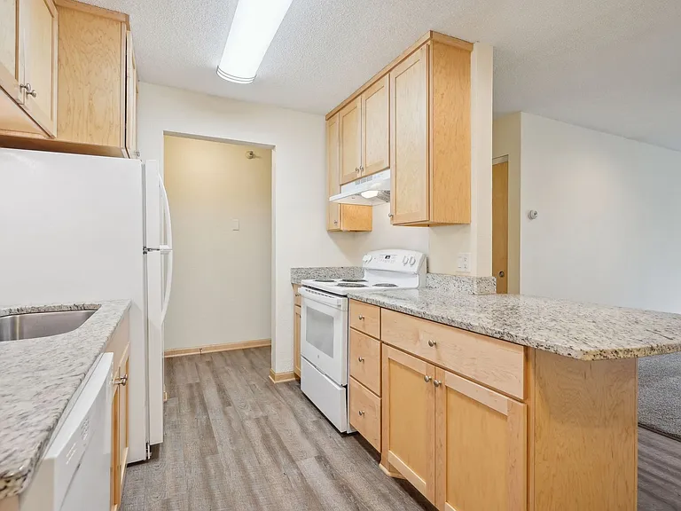 Park Place Apartments in Burnsville — Photo 15