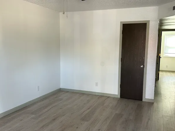 101 W Jordan St APT 1, Claremore, OK 74017