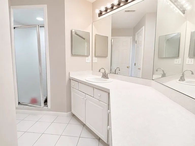 37 Village Dr #37 — Photo 6