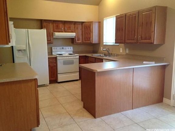 5th image of 3916 W Kilt St