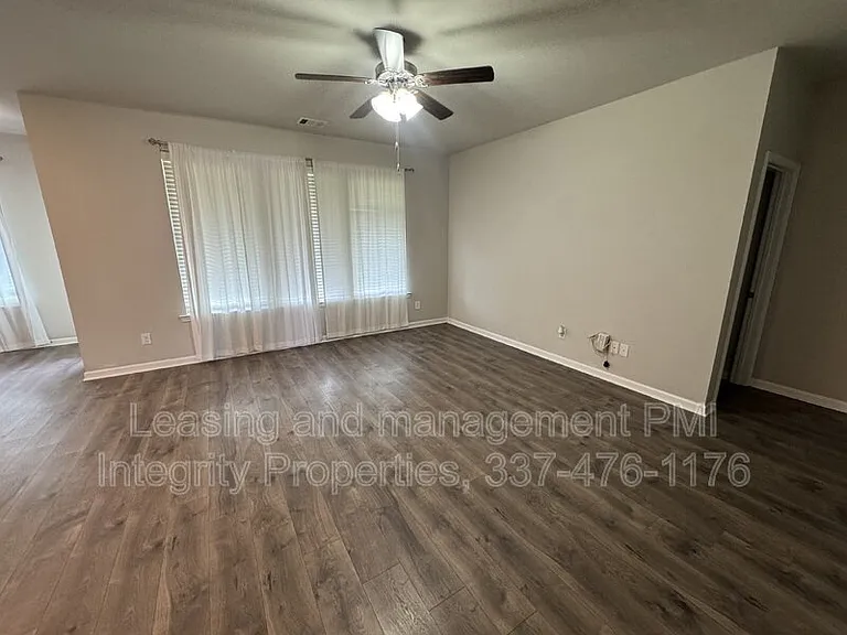 616 Vert Dr — Photo 6