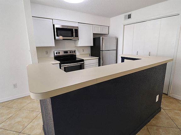 2nd image of 777 Riverside Drive #1516