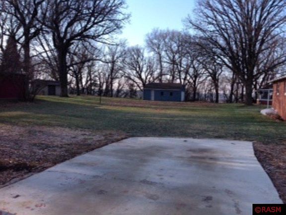 4th image of 330 S Highland Ave