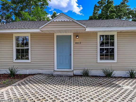 4th image of 4612 MERRIMAC Avenue