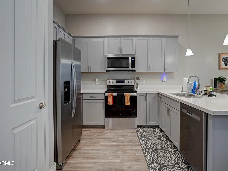 4750 N Yale Ave — Photo 11