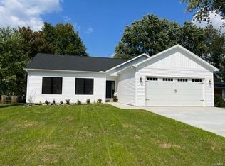 214 E Lake Dr, Edwardsville, IL 62025