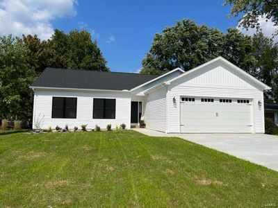 214 E Lake Dr, Edwardsville, IL, 62025