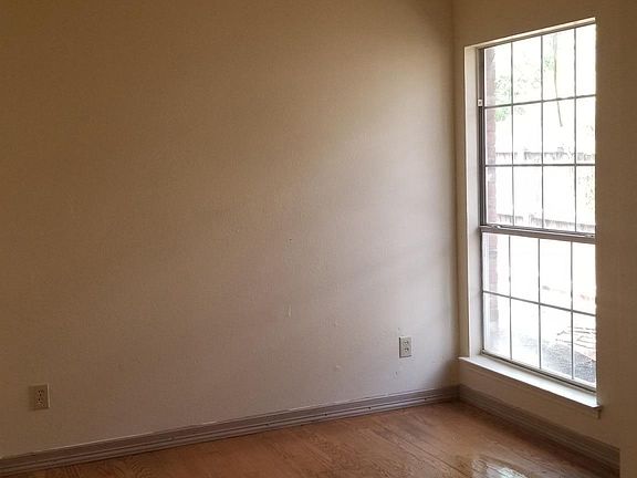 5th image of 3419 Tipperary Dr