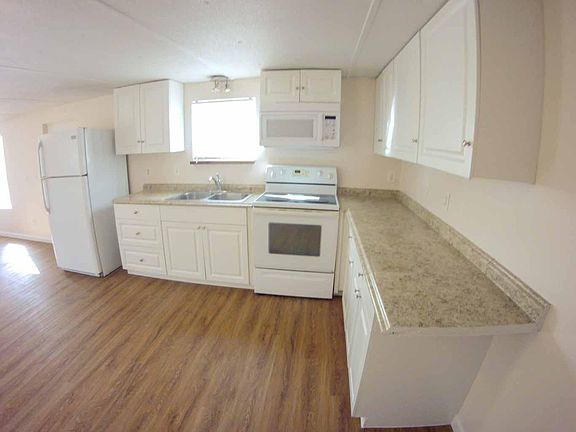 3rd image of 6542 Us Highway 441 SE #23