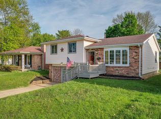 405 Warren Dr, Springfield, OH 45503
