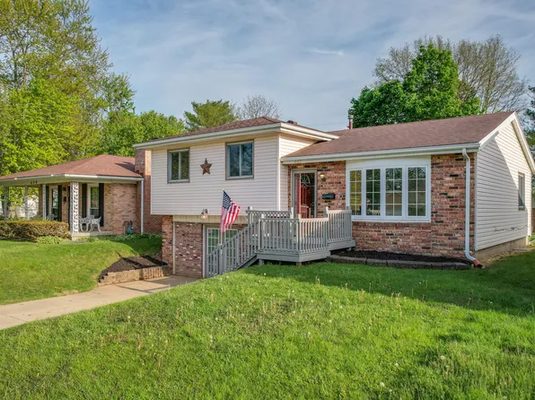 405 Warren Dr, Springfield, OH 45503